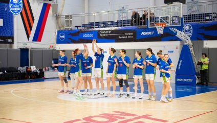 «Нефтяник-Титан-2» обыгрывает лидера