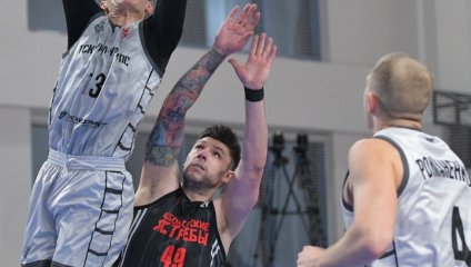 Очередная победа уральцев на домашней площадке