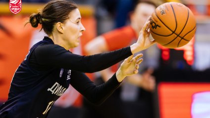 В динамовском дерби побеждают курянки