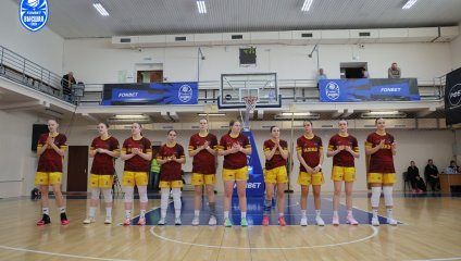 Опытный «Металлург» одержал верх над «Надеждой-2»