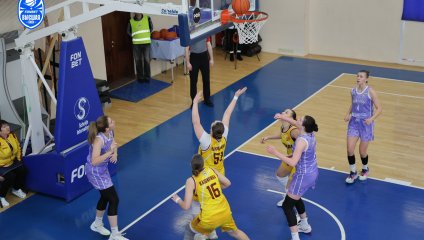 Опытный «Металлург» одержал верх над «Надеждой-2»