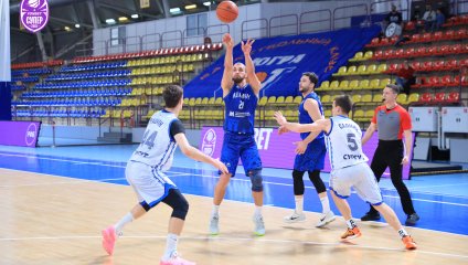 «Югра» убедительно обыграла «Металлург»