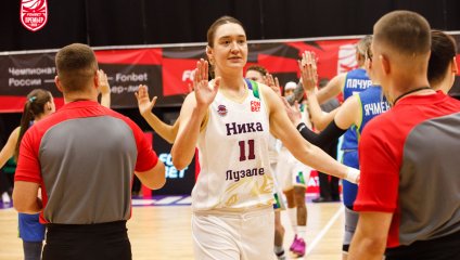 "НИКА-Лузалес" дома справилась с гостями из Омска