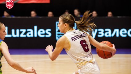 "НИКА-Лузалес" дома справилась с гостями из Омска