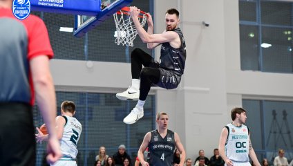 «ТСК-УРАЛ-УрГУПС» добывает победу у «Нефтехимика»