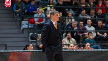 Курское "Динамо" снова уступает УГМК