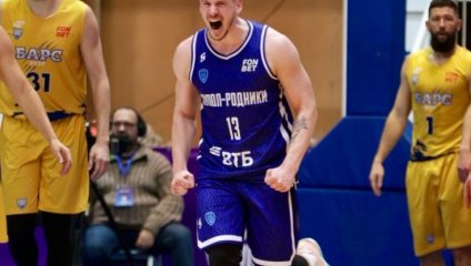 «БАРС-РГЭУ» уступил «Куполу-Родникам» в напряжённом матче