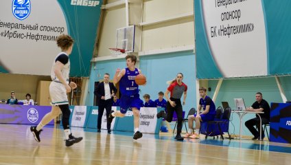 «Нефтехимик» одержал первую победу в сезоне