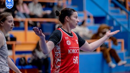 «Славянка-ЧКПЗ» в напряженной борьбе уступила «Юности»