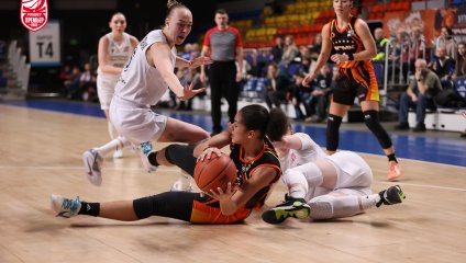 «Енисей» уступил УГМК