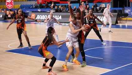 «Енисей» уступил УГМК