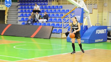 «ЧГУ-Атланта» побеждает хозяек площадки