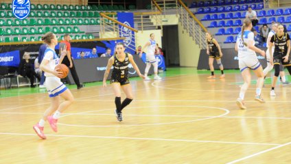 «ЧГУ-Атланта» побеждает хозяек площадки