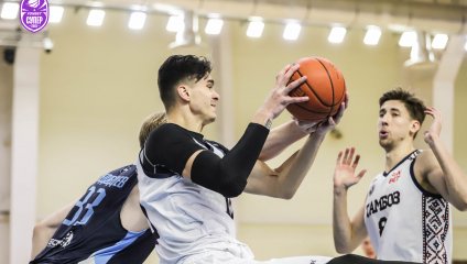 "Тамбов" терпит поражение от уфимского "Динамо"