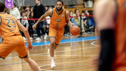 Приморское «Динамо» берет верх в Челябинске