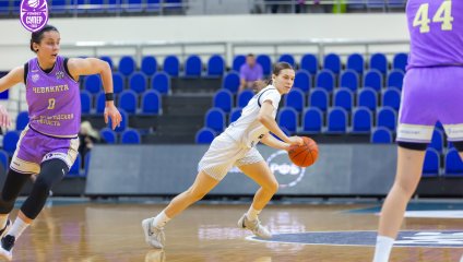 «Динамо-Фарм» дало бой лидеру FONBET Суперлиги