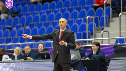 «Динамо-Фарм» дало бой лидеру FONBET Суперлиги