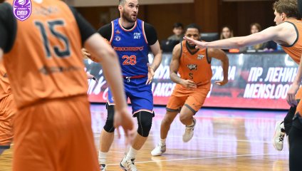 «ЧБК» уверенно выиграл у «Новосибирска»