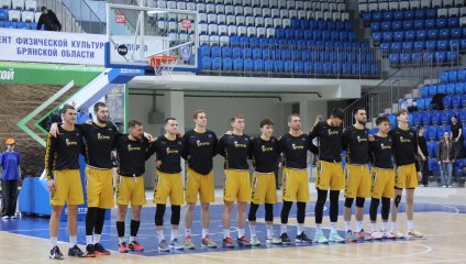 «Русичи» одерживают победу над «Десной»