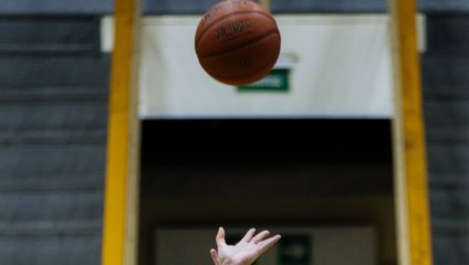Курское «Динамо» начало с победы