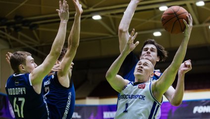 "Новосибирск" проиграл одному из лидеров чемпионата