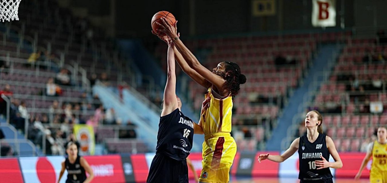 «Надежда» на домашнем паркете уступила курскому «Динамо»