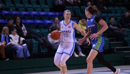 «Нефтяник» добился первой победы в чемпионате