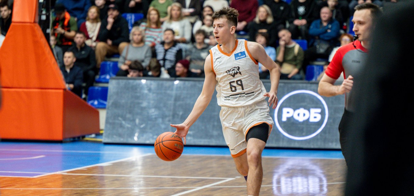 Приморское «Динамо» начинает год с победы