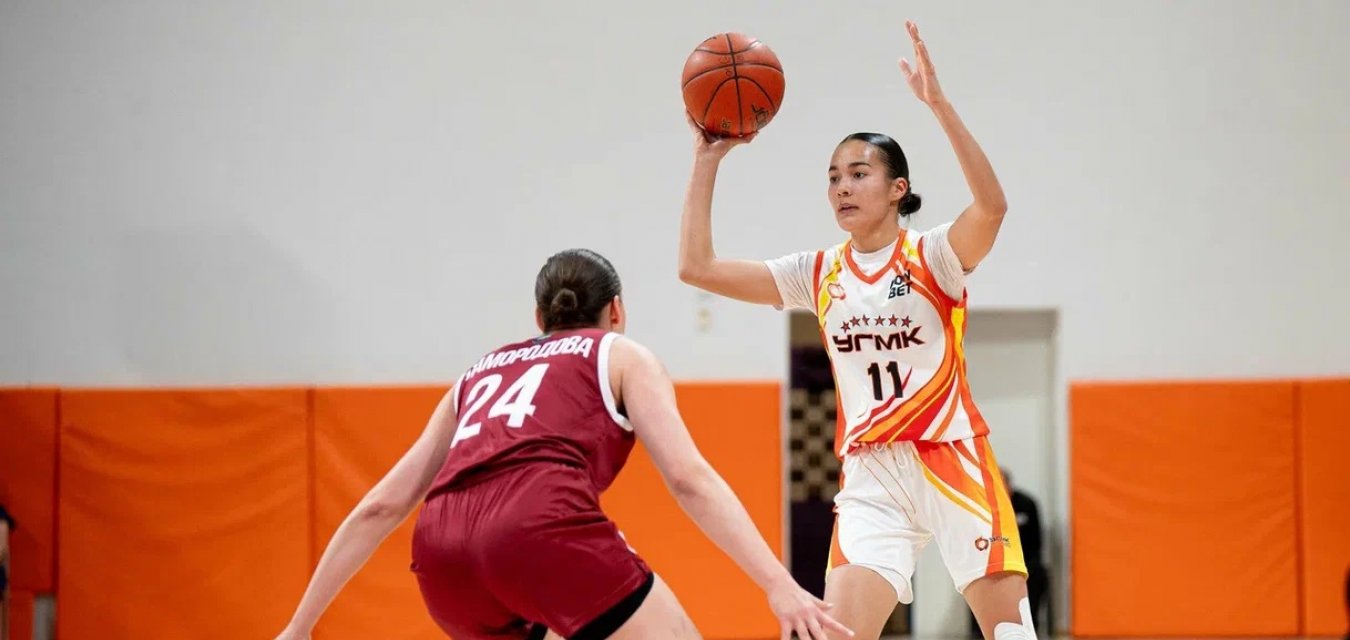 «Лисицы» взяли верх над «Спартаком» в Верхней Пышме 