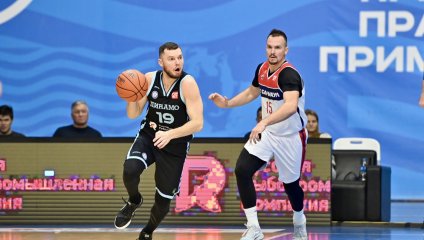 «Динамо» в нервной концовке победило «Барнаул» во Владивостоке 