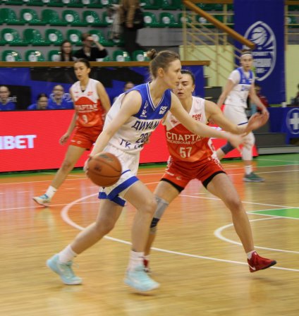 «Спартак» побеждает в Новосибирске