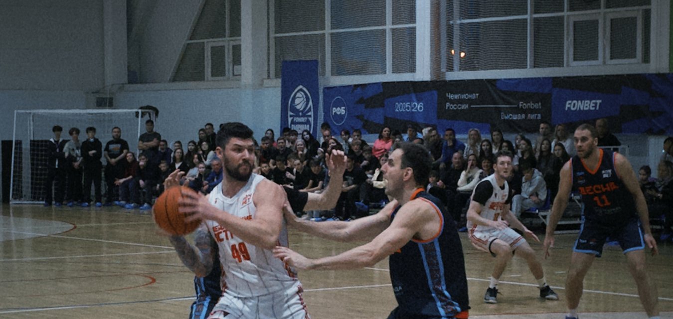 «Чебоксарские Ястребы» упустили победу в матче с «Десной»