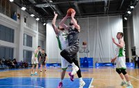 Уральцы забирают четвертую победу в домашней серии