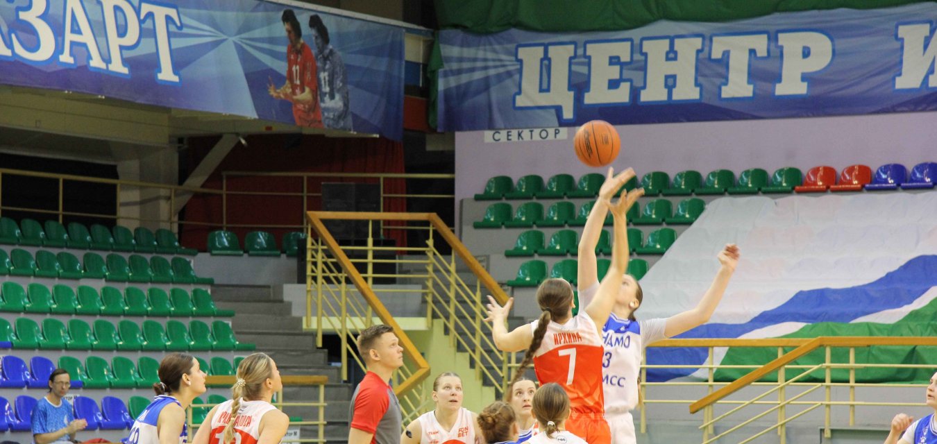 Две победы ногинского «Спартака» в Новосибирске