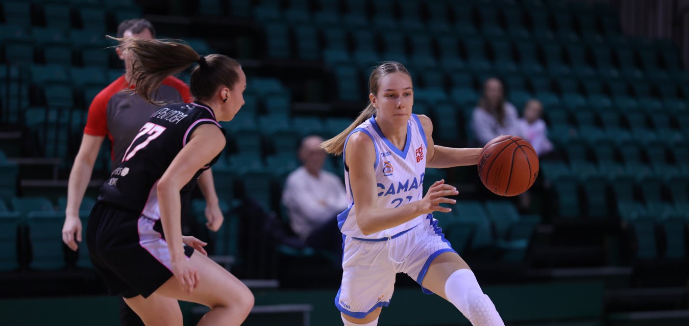 «Самара-2» не устояла перед натиском снайперов «львиц»