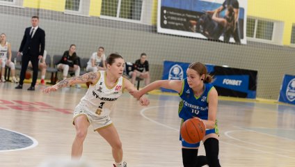 «ЧГУ-Атланта» на своём паркете уступает омскому «Нефтянику-Титану-2»