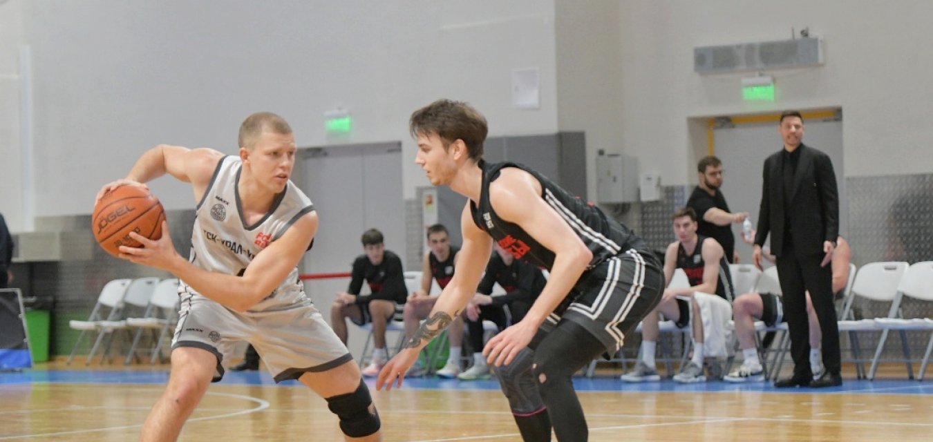 Очередная победа уральцев на домашней площадке