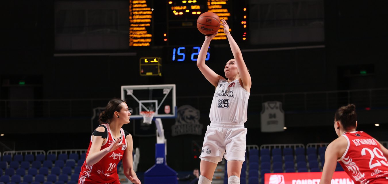 «Енисей» уступил МБА-МГУСиТ