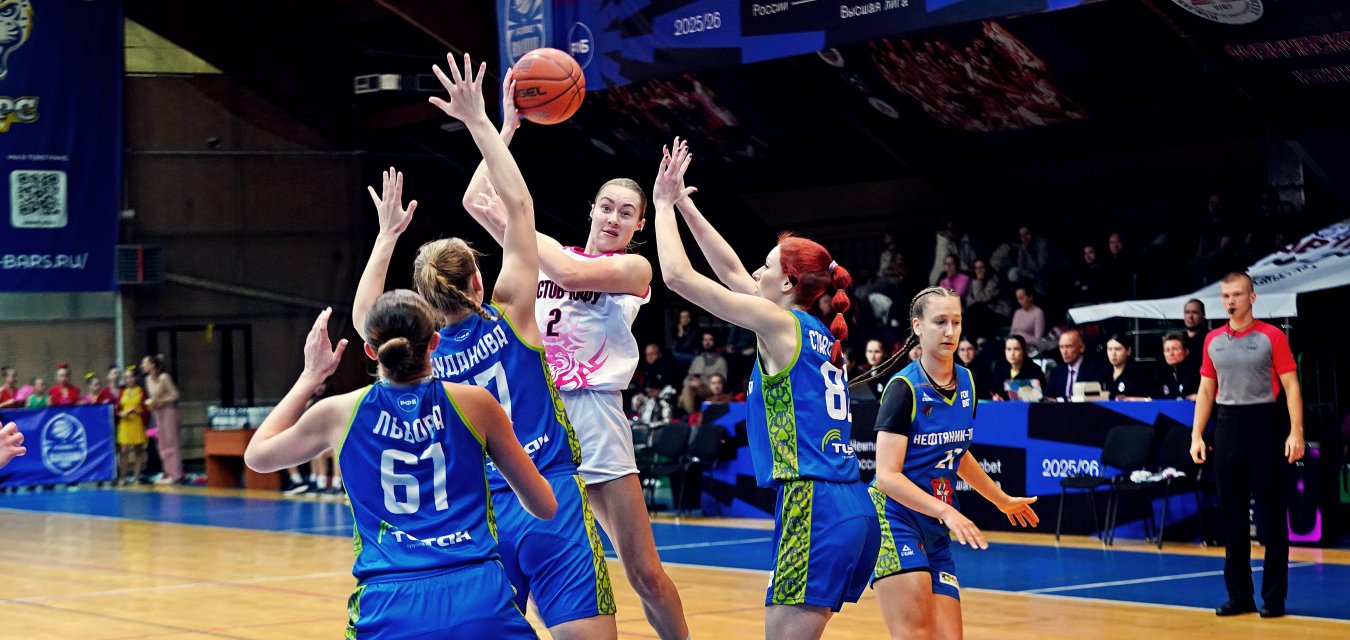 «Ростов-ЮФУ» побеждает гостей из Омска