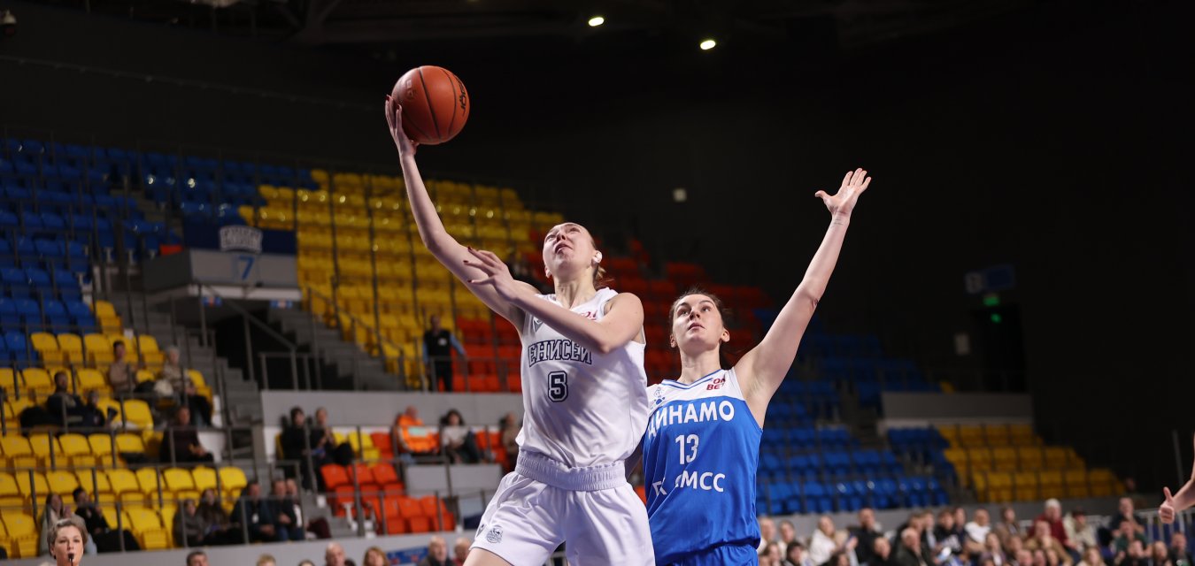 «Енисей» уступил в сибирском дерби